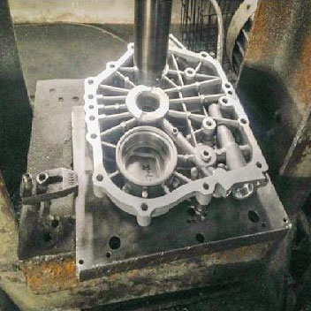 Gear chamber cover the main shaft of Kon tile overall coordinate essence